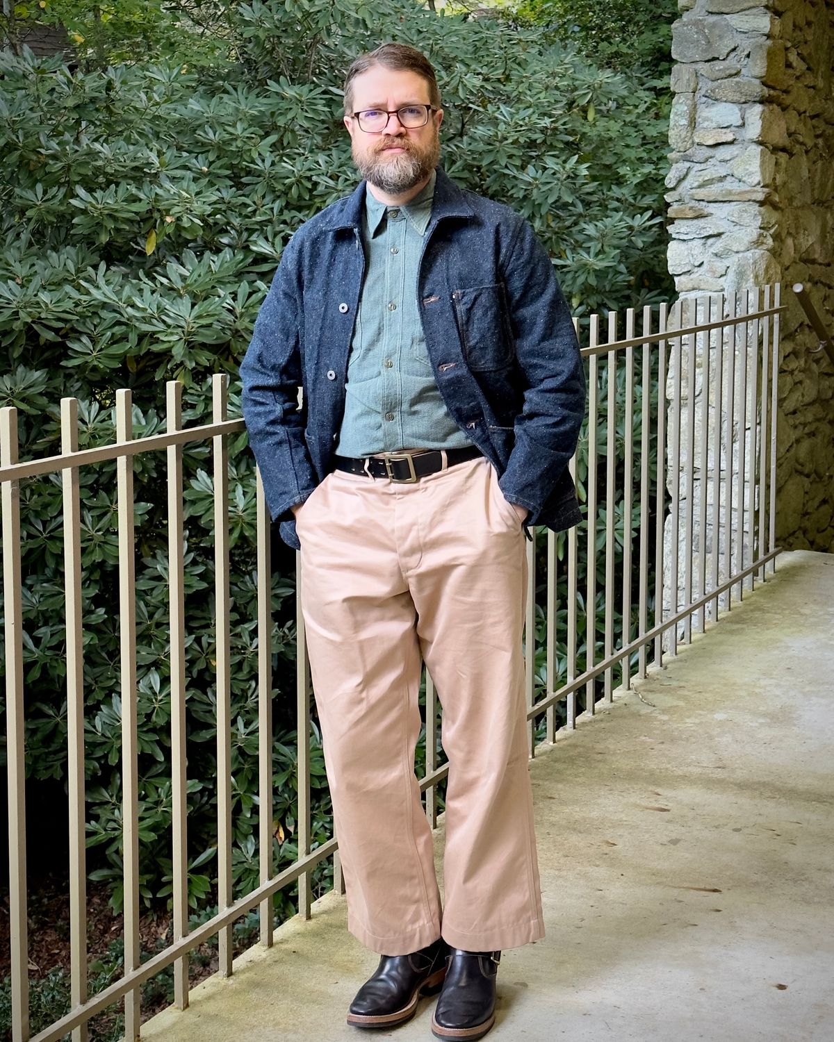 Photo by UglyJoe on September 6, 2023 of the Prof Barnets Neocliffwood Boots in Maryam Black Teacore Horsebutt.