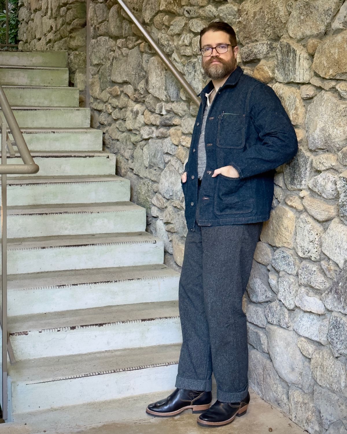 Photo by UglyJoe on September 13, 2023 of the Prof Barnets Neocliffwood Boots in Maryam Black Teacore Horsebutt.