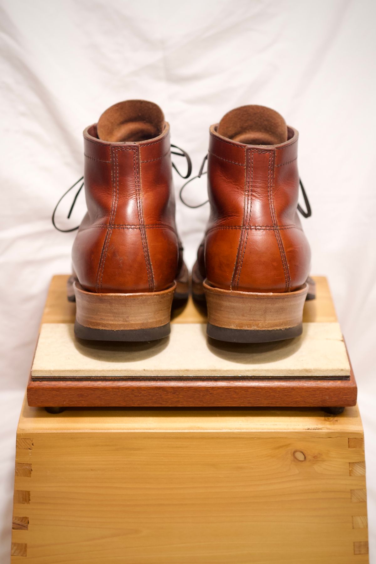 Photo by UglyJoe on November 4, 2023 of the White's Semi-Dress in Wickett & Craig Tan Oiled Latigo.