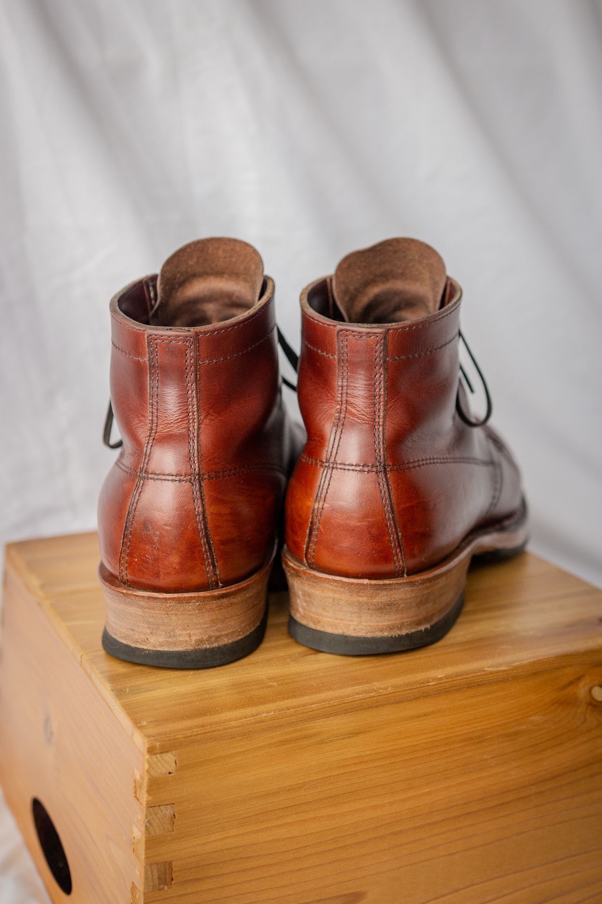 Photo by UglyJoe on December 2, 2023 of the White's Semi-Dress in Wickett & Craig Tan Oiled Latigo.