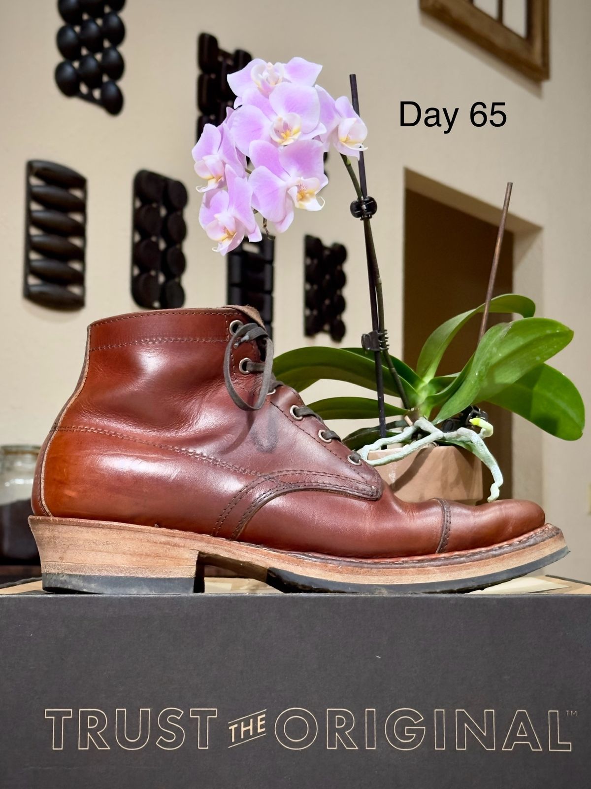 Photo by UglyJoe on January 4, 2024 of the White's Semi-Dress in Wickett & Craig Tan Oiled Latigo.