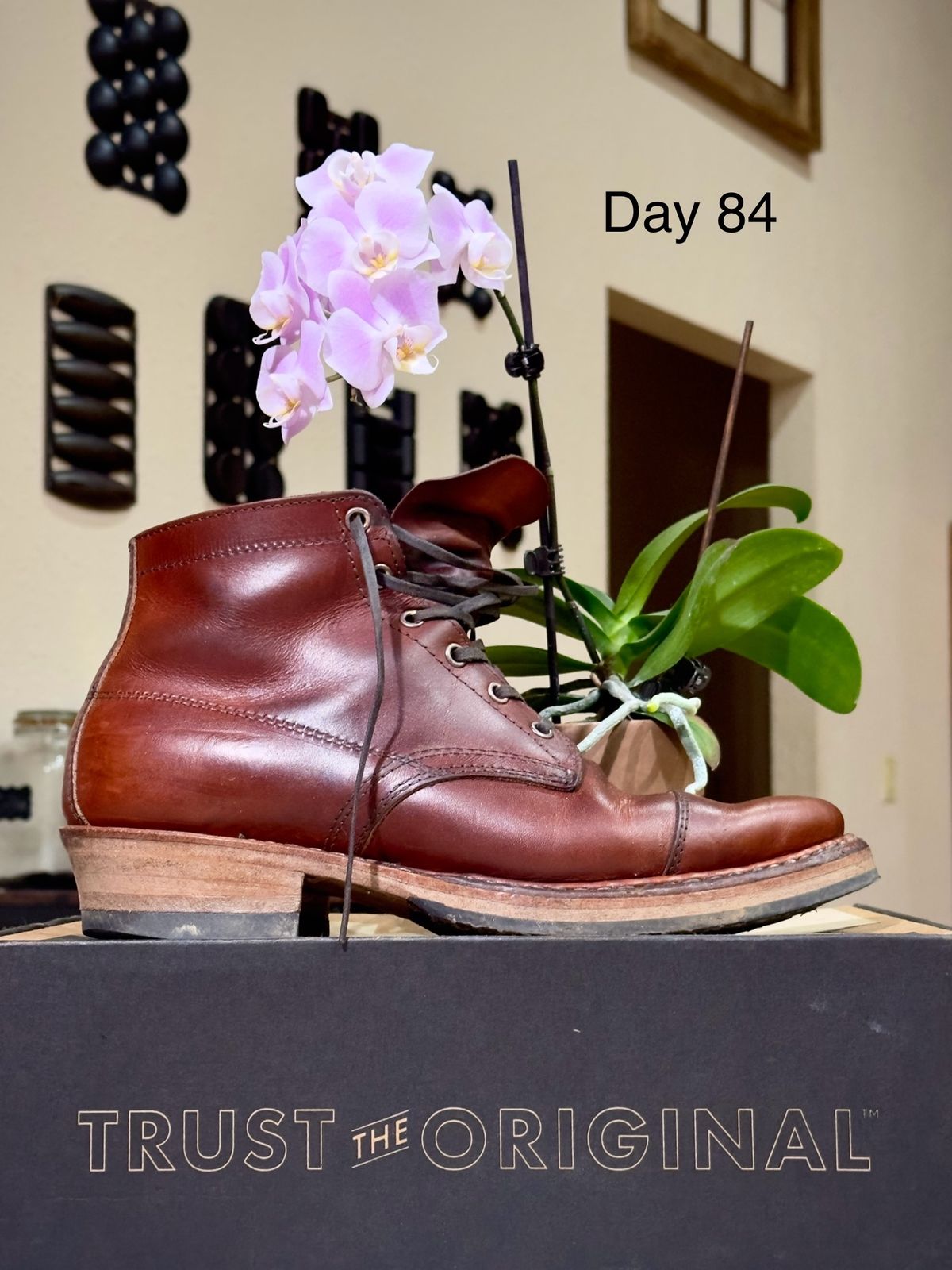 Photo by UglyJoe on January 31, 2024 of the White's Semi-Dress in Wickett & Craig Tan Oiled Latigo.