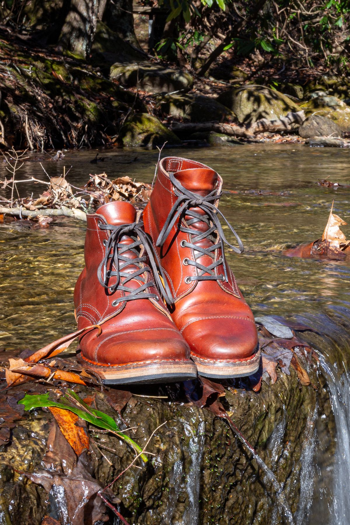 Photo by UglyJoe on February 5, 2024 of the White's Semi-Dress in Wickett & Craig Tan Oiled Latigo.