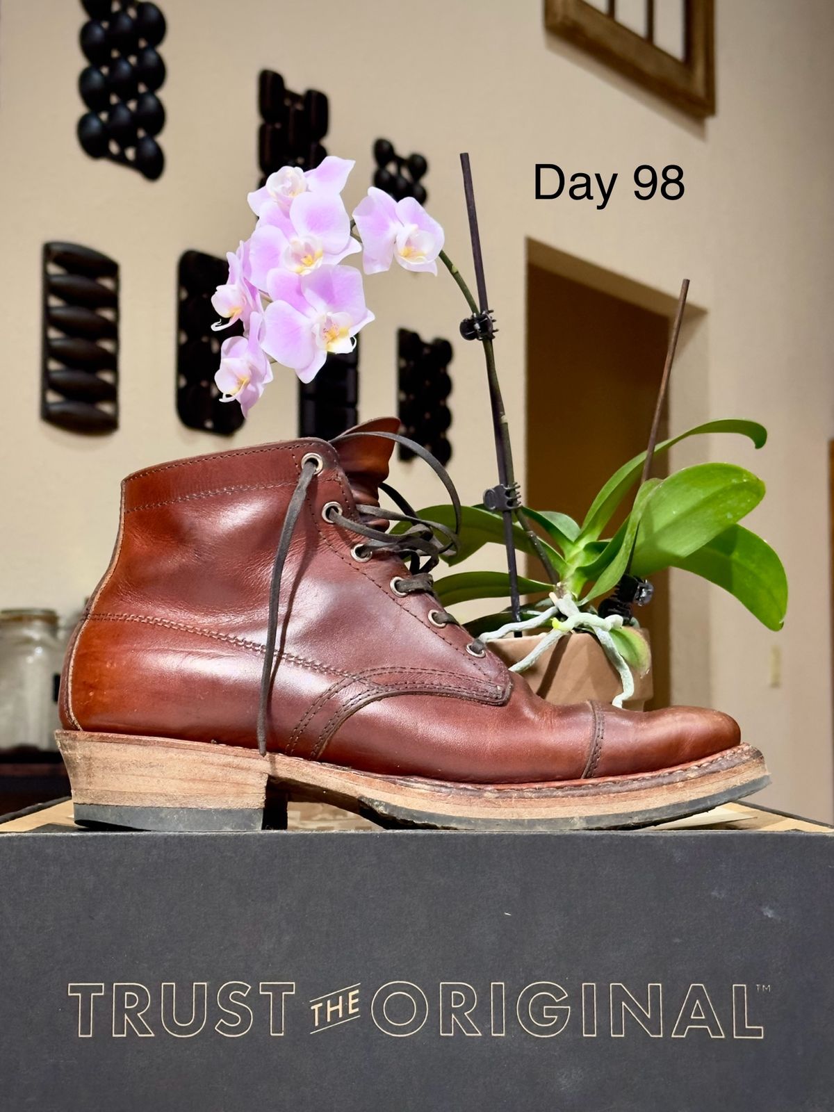 Photo by UglyJoe on February 18, 2024 of the White's Semi-Dress in Wickett & Craig Tan Oiled Latigo.