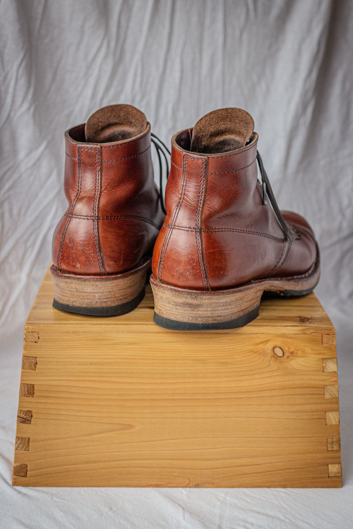 Photo by UglyJoe on April 1, 2024 of the White's Semi-Dress in Wickett & Craig Tan Oiled Latigo.