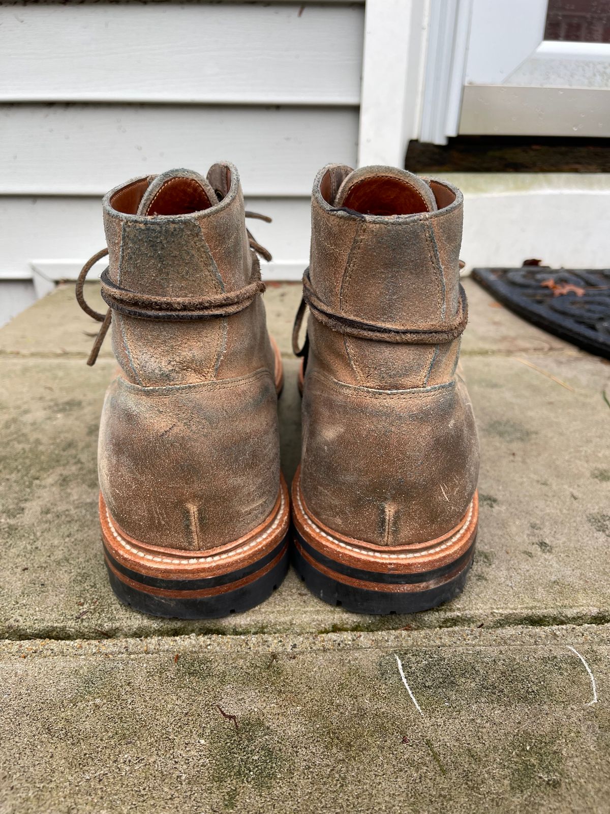 Photo by StrikeDeuce on January 4, 2023 of the Grant Stone Diesel Boot in C.F. Stead Natural Waxy Commander Suede.