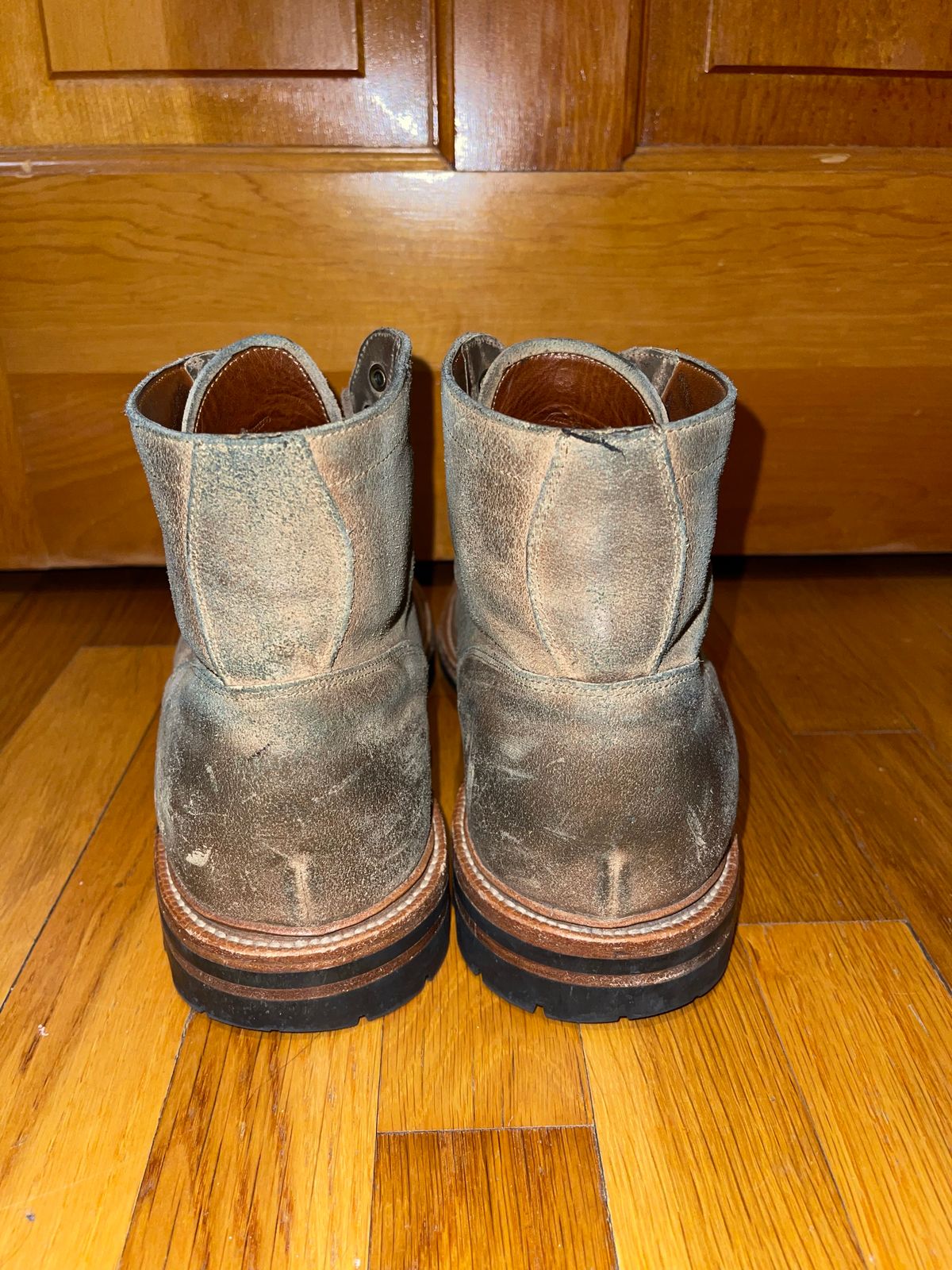 Photo by StrikeDeuce on February 6, 2023 of the Grant Stone Diesel Boot in C.F. Stead Natural Waxy Commander Suede.