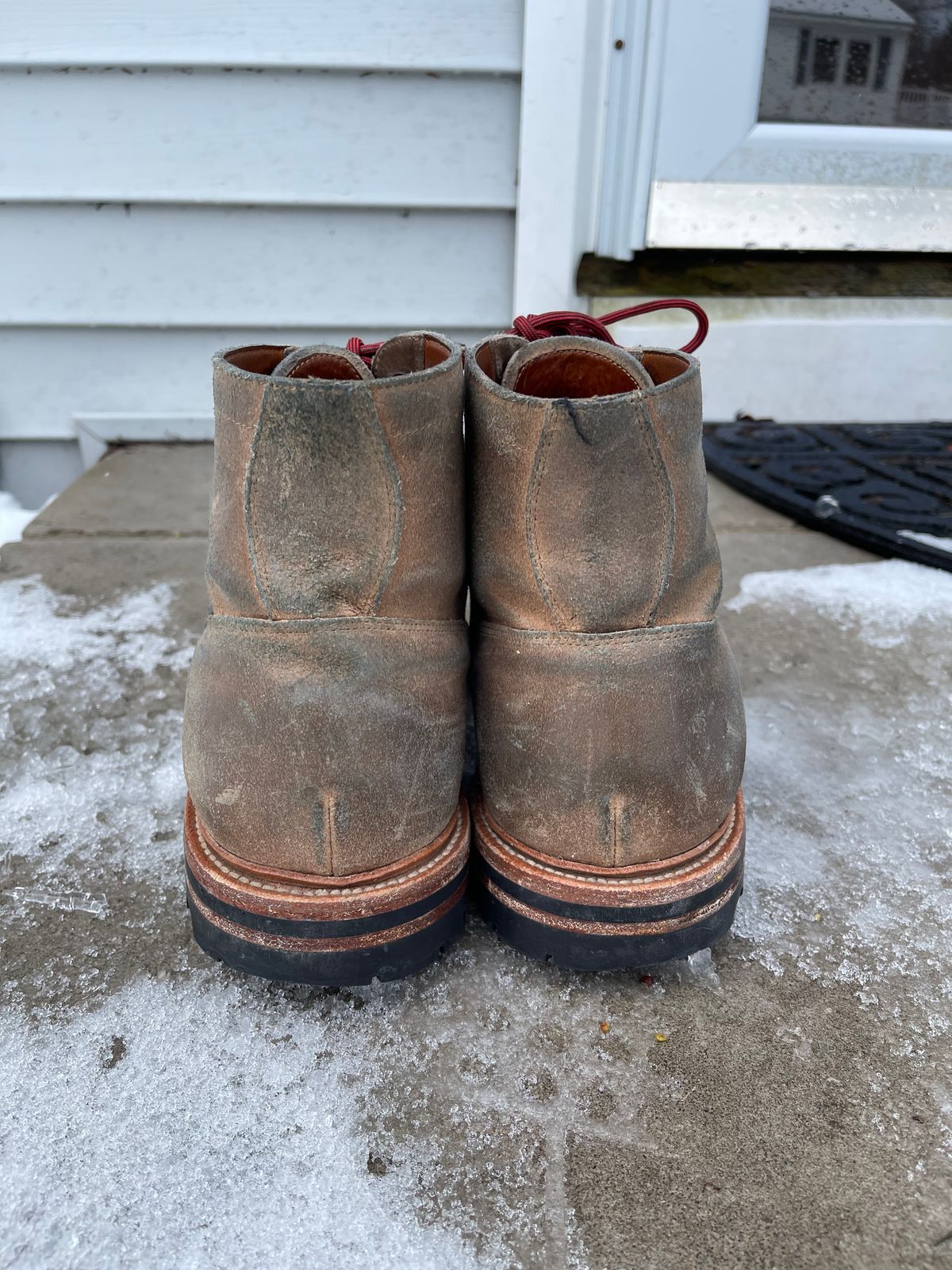 Photo by StrikeDeuce on March 5, 2023 of the Grant Stone Diesel Boot in C.F. Stead Natural Waxy Commander Suede.