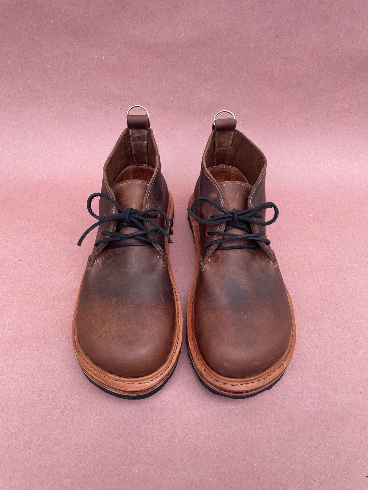 Photo by mainelyboots on October 10, 2023 of the Self-Made Chukka in S.B. Foot Saddle Voyager.
