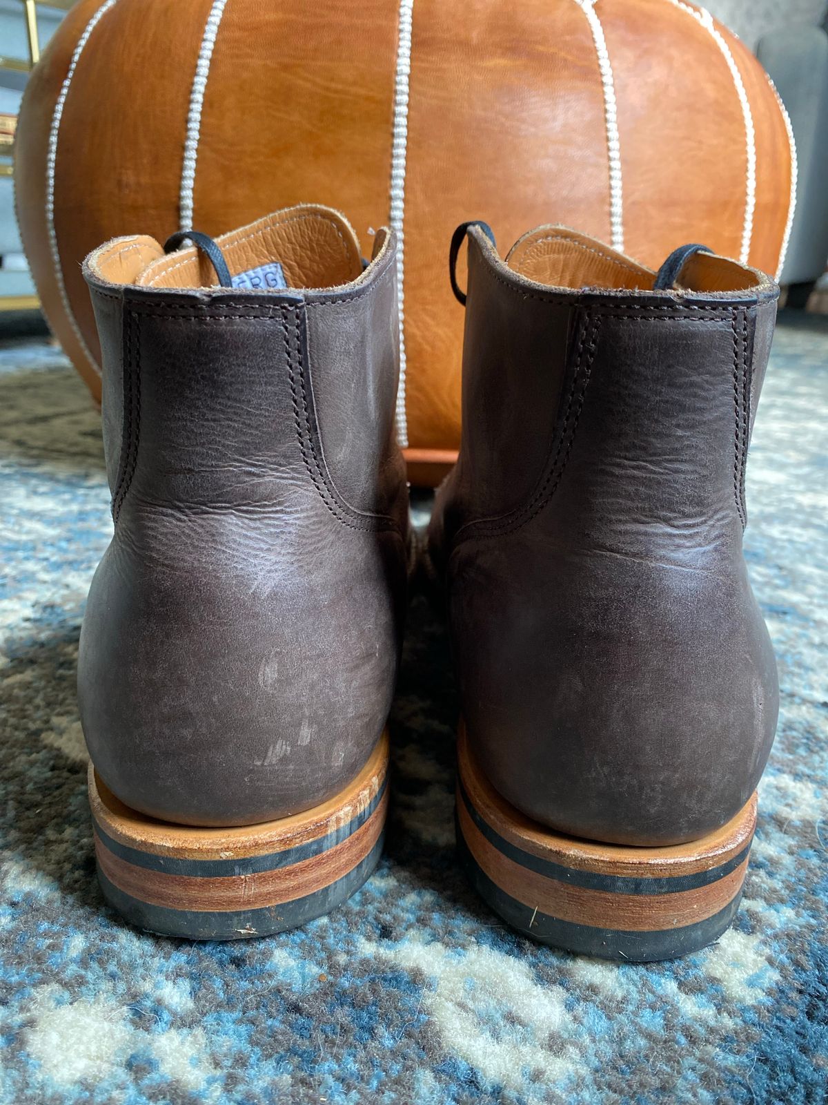 Photo by brogued on November 1, 2022 of the Viberg Service Boot BCT in Maryam 1071 Port Vitello Calf.