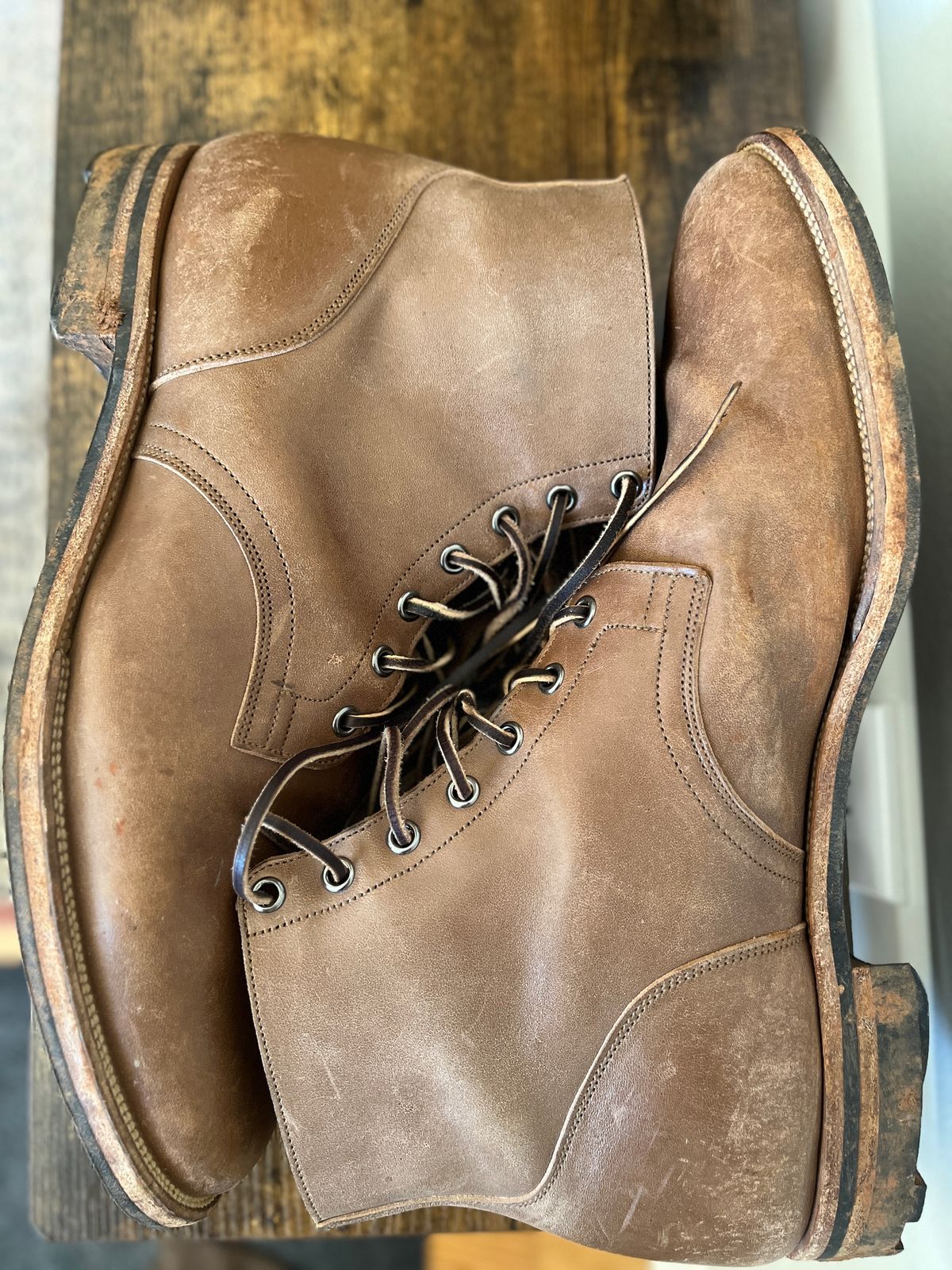 Photo by brogued on February 28, 2025 of the Viberg Service Boot in Maryam Taupe TPR Horsebutt.