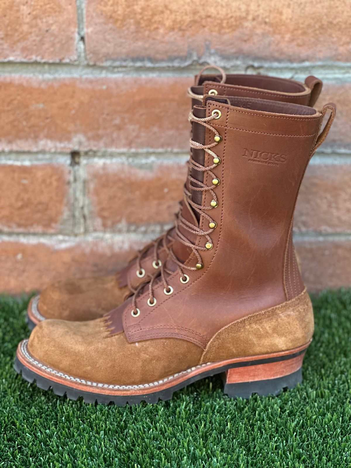 Photo by mackaroni on April 5, 2023 of the Nicks BuilderPro in Seidel 1964 Brown Roughout.