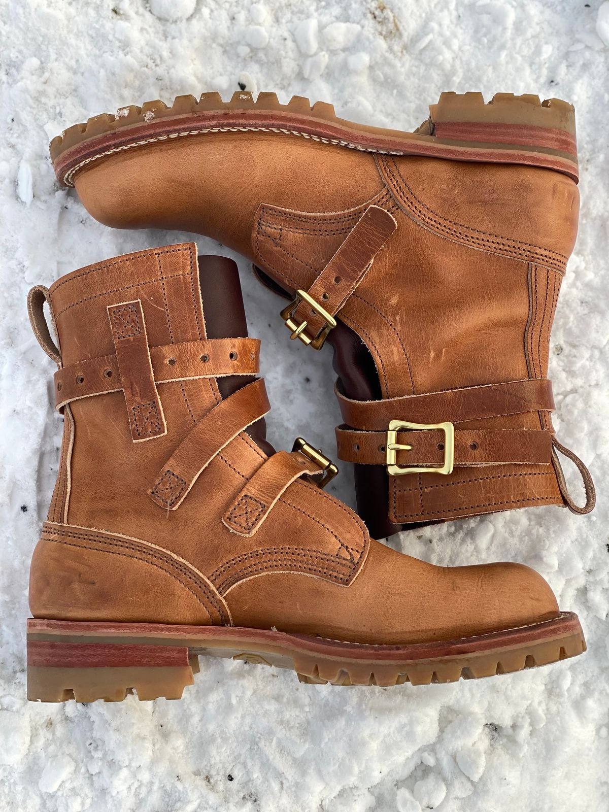 Photo by mackaroni on December 4, 2022 of the Nicks TankerPro in Horween Natural Dublin.