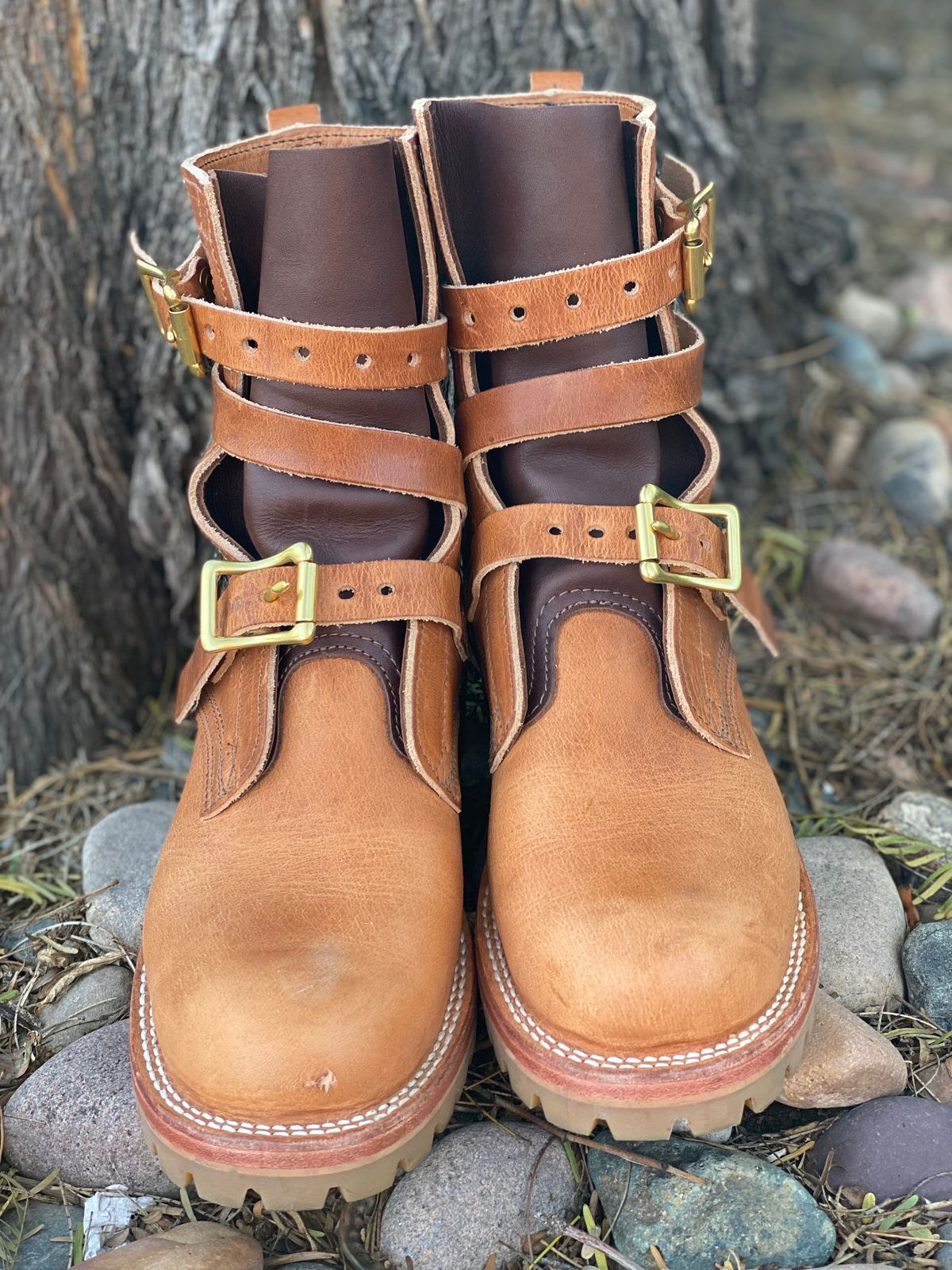 Photo by mackaroni on January 5, 2023 of the Nicks TankerPro in Horween Natural Dublin.