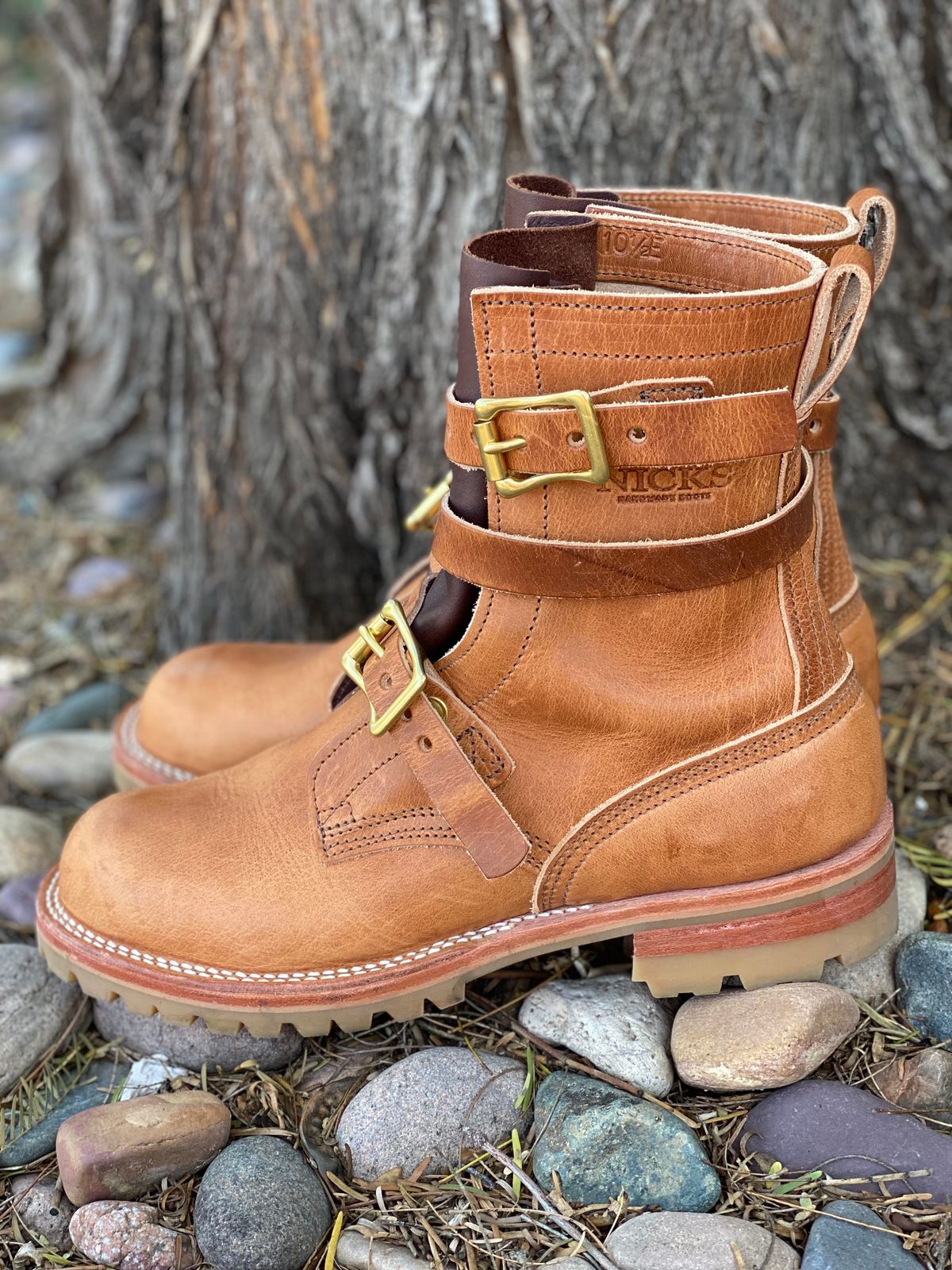 Photo by mackaroni on January 5, 2023 of the Nicks TankerPro in Horween Natural Dublin.