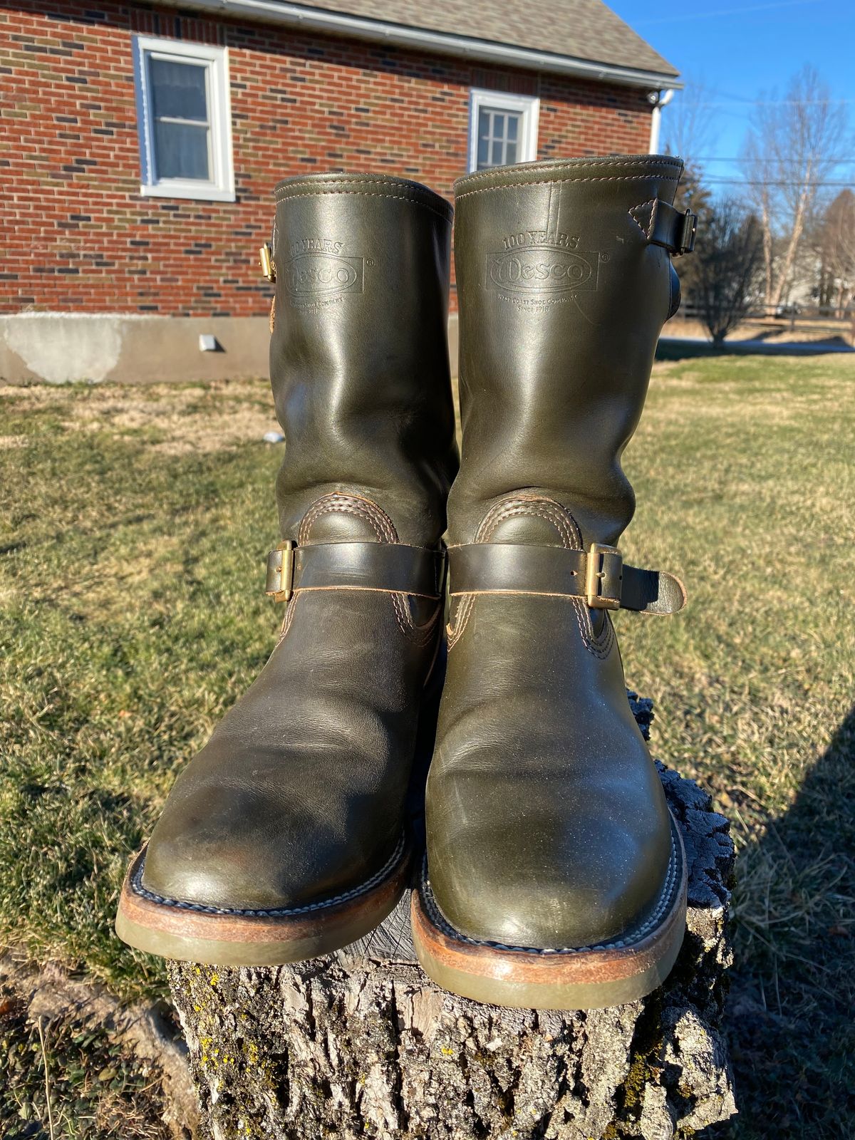 Photo by tgsnyder on February 4, 2023 of the Wesco Mister Lou in Horween Olive Chromexcel.