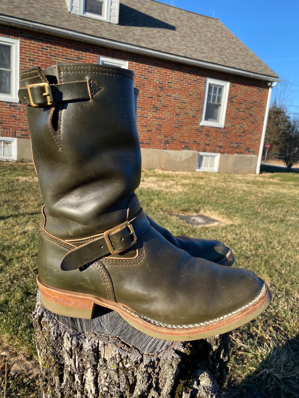Photo by tgsnyder on February 4, 2023 of the Wesco Mister Lou in Horween Olive Chromexcel.