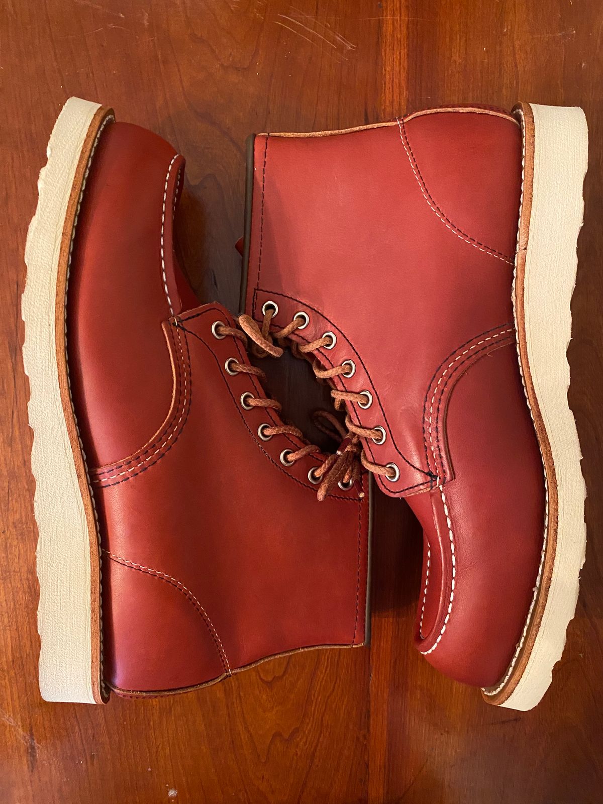 Photo by tgsnyder on October 2, 2023 of the Red Wing 6-Inch Classic Moc in S.B. Foot Oro-Russet Portage.