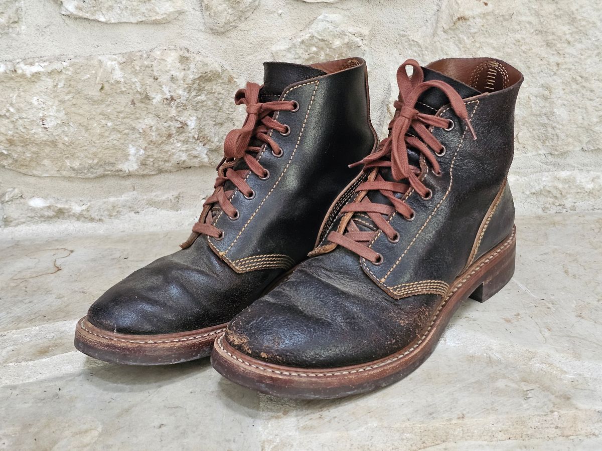 Photo by vintagekeys on January 31, 2026 of the John Lofgren M-43 Service Shoes in Horween Dark Brown Waxed Flesh.
