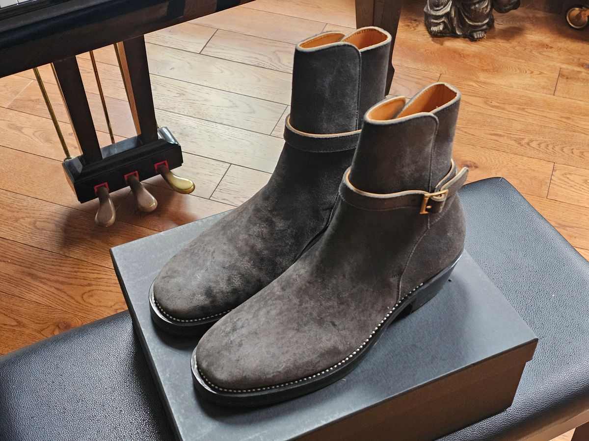 Photo by vintagekeys on December 19, 2025 of the Briselblack The Kai Jodhpur in Maryam Black Waxed Reverse Horsebutt.