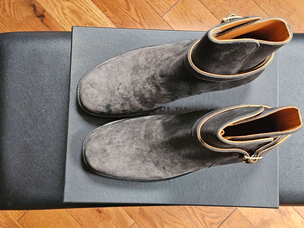 Photo by vintagekeys on December 19, 2025 of the Briselblack The Kai Jodhpur in Maryam Black Waxed Reverse Horsebutt.