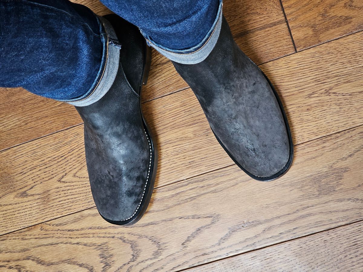 Photo by vintagekeys on December 19, 2025 of the Briselblack The Kai Jodhpur in Maryam Black Waxed Reverse Horsebutt.