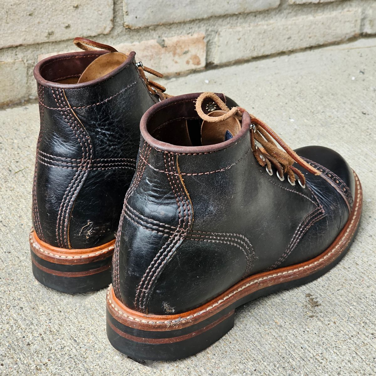 Photo by vintagekeys on February 5, 2025 of the John Lofgren Combat Boots in Shinki Black Oiled Horsebutt.