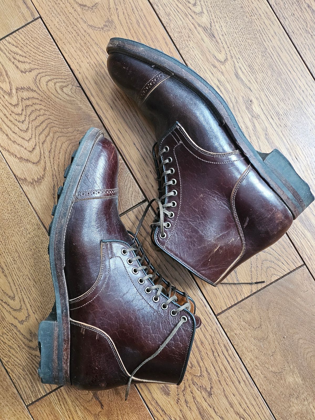 Photo by vintagekeys on January 27, 2026 of the Viberg Service Boot in Shinki Dark Brown Oiled Horsebutt.