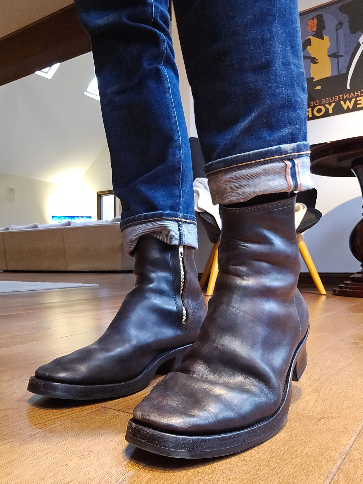 Photo by vintagekeys on January 10, 2026 of the Briselblack The Stride 'Type 2' in Toscanello Waxed Horsebutt Maryam Tannery overdyed Black.