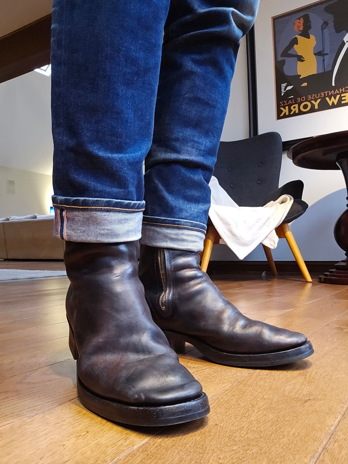 Photo by vintagekeys on January 10, 2026 of the Briselblack The Stride 'Type 2' in Toscanello Waxed Horsebutt Maryam Tannery overdyed Black.