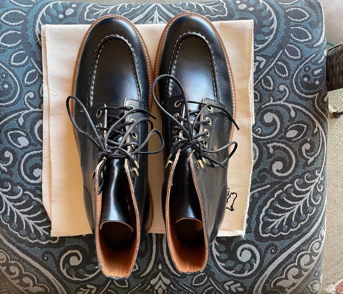 Photo by stheisen on October 1, 2022 of the Grant Stone Brass Boot in Horween Black Chromexcel.