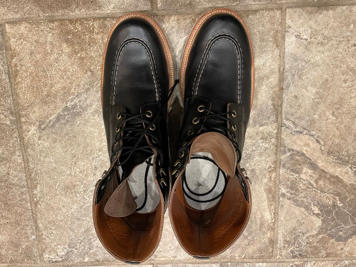 Photo by stheisen on December 6, 2022 of the Grant Stone Brass Boot in Horween Black Chromexcel.