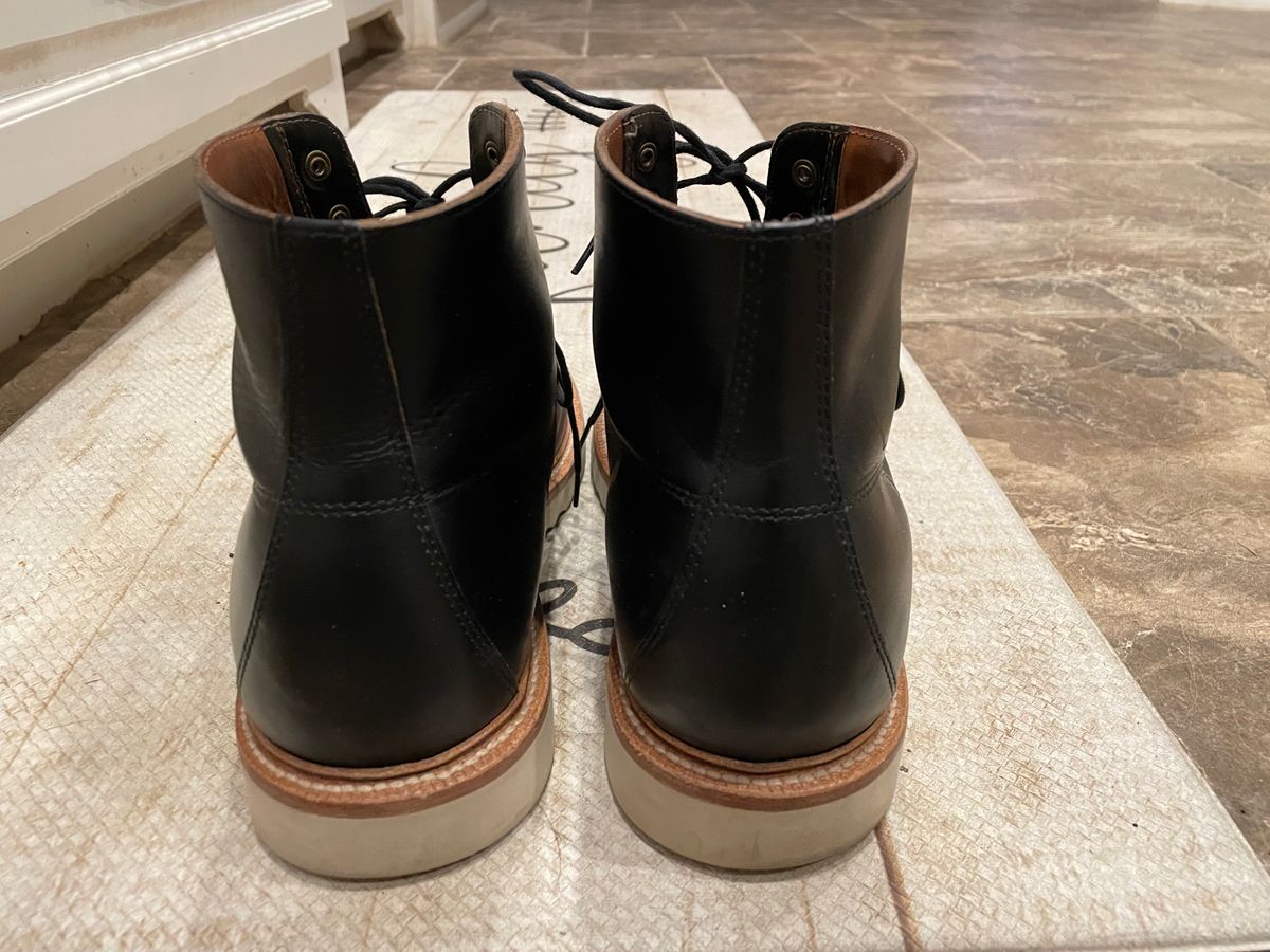 Photo by stheisen on January 6, 2023 of the Grant Stone Brass Boot in Horween Black Chromexcel.