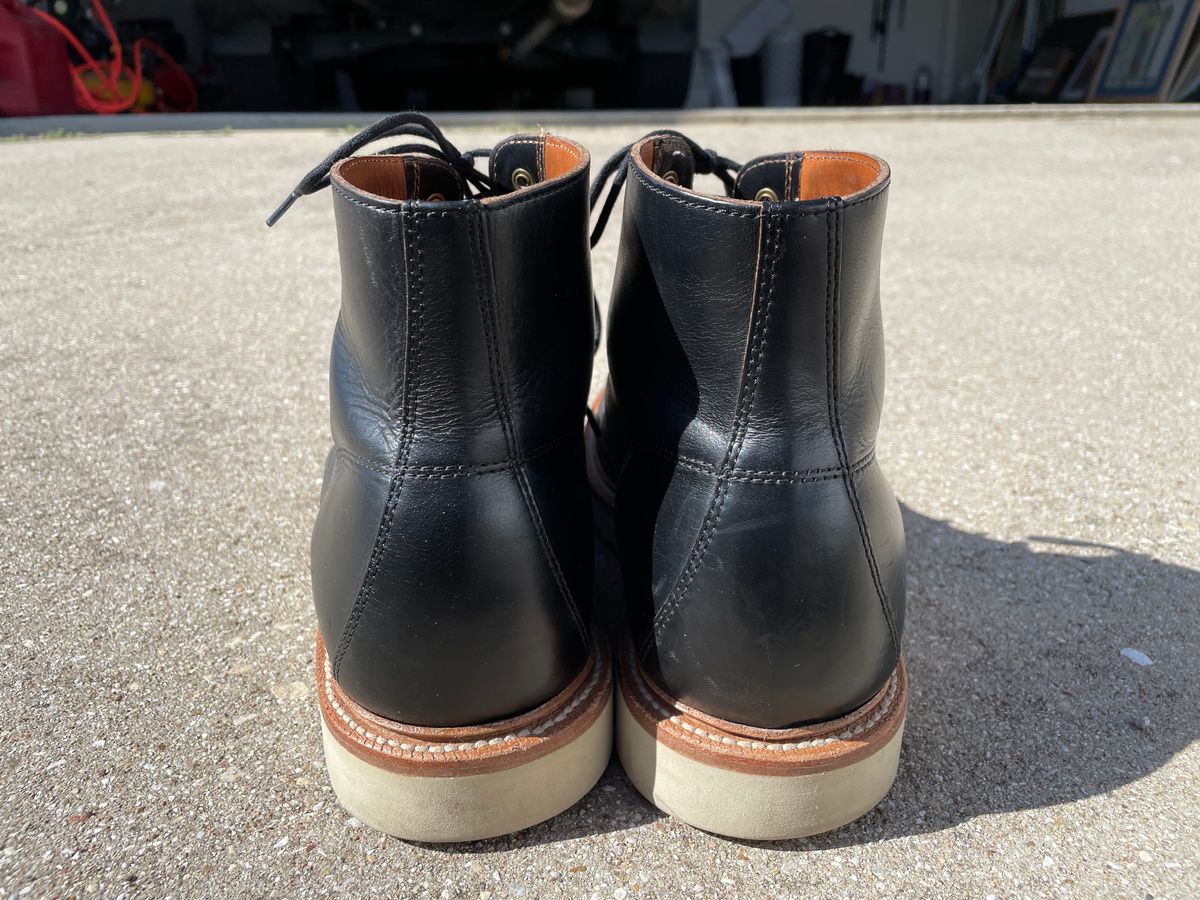 Photo by stheisen on February 5, 2023 of the Grant Stone Brass Boot in Horween Black Chromexcel.