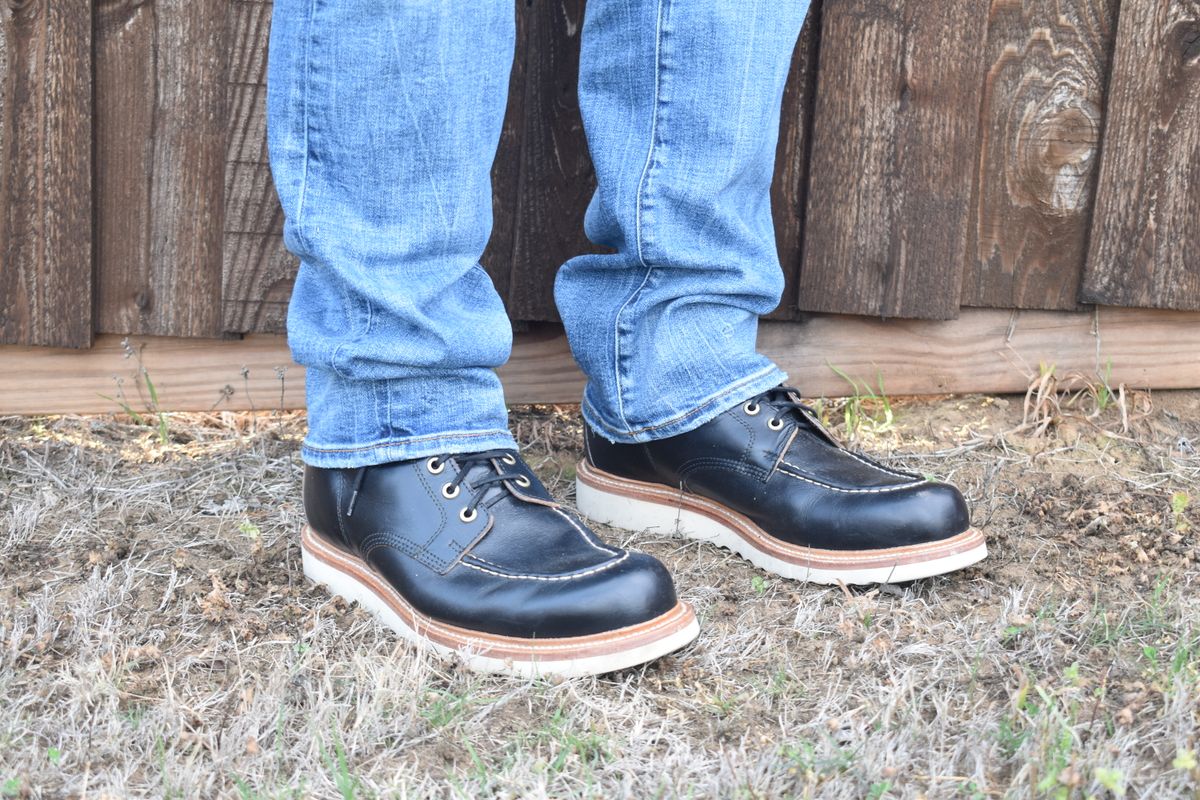 Photo by stheisen on April 4, 2023 of the Grant Stone Brass Boot in Horween Black Chromexcel.