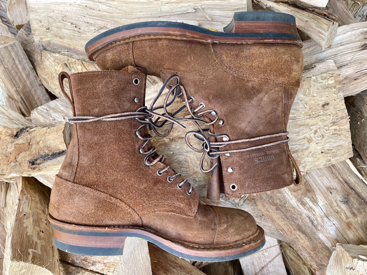 Photo by obijuan on November 6, 2024 of the White's Bounty Hunter in Seidel Distressed Roughout.