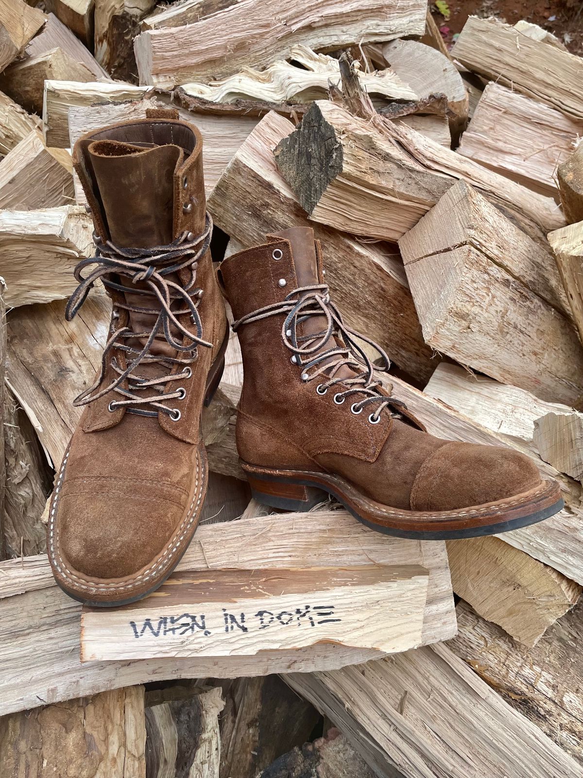 Photo by obijuan on November 6, 2024 of the White's Bounty Hunter in Seidel Distressed Roughout.