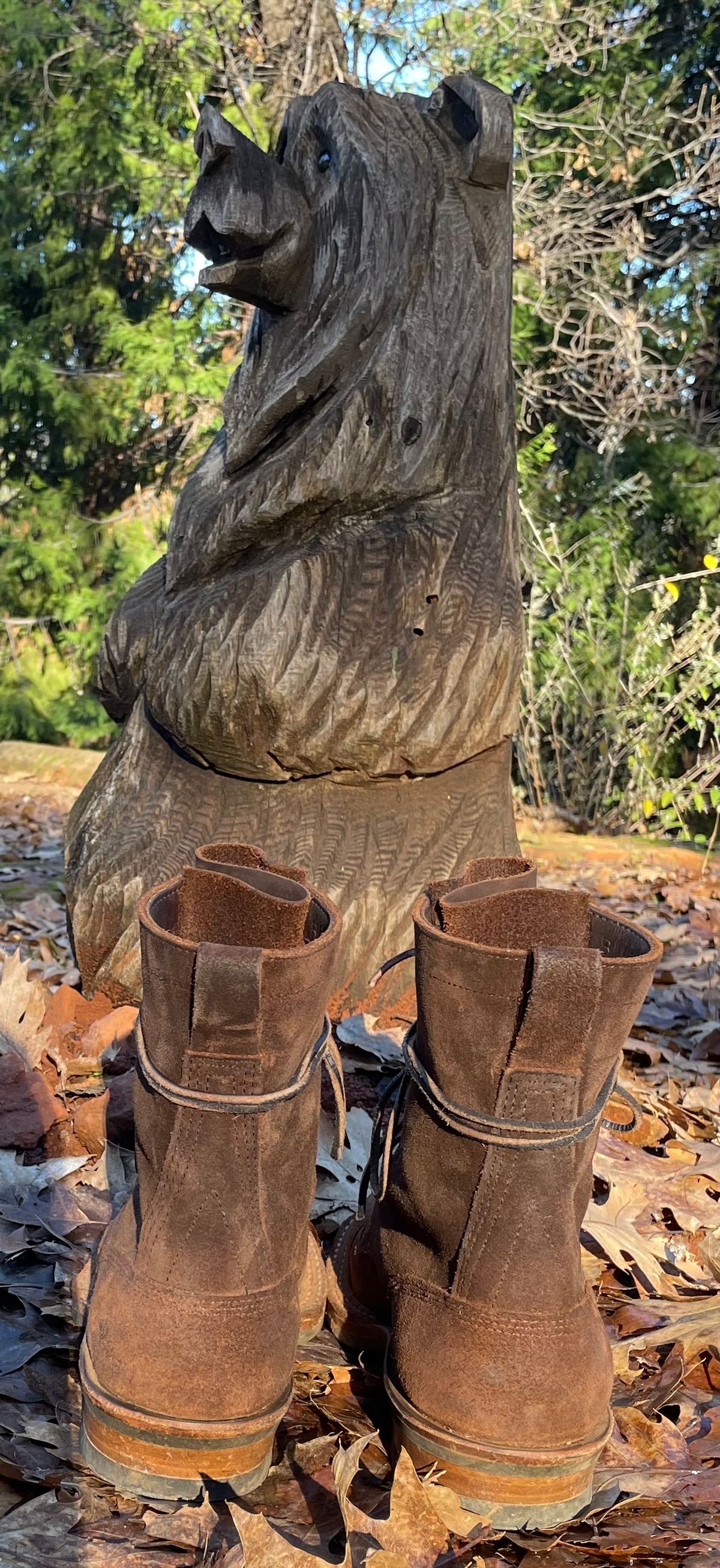 Photo by obijuan on January 5, 2025 of the White's Bounty Hunter in Seidel Distressed Roughout.