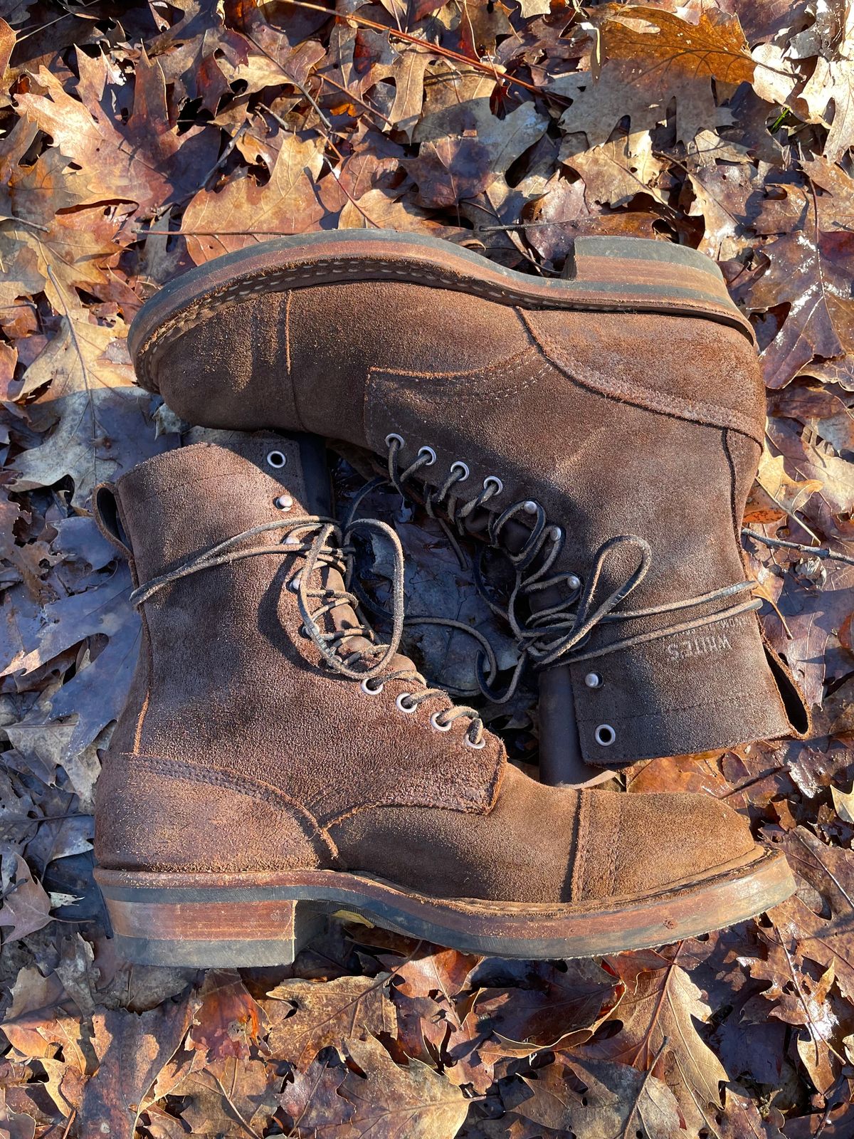 Photo by obijuan on January 5, 2025 of the White's Bounty Hunter in Seidel Distressed Roughout.