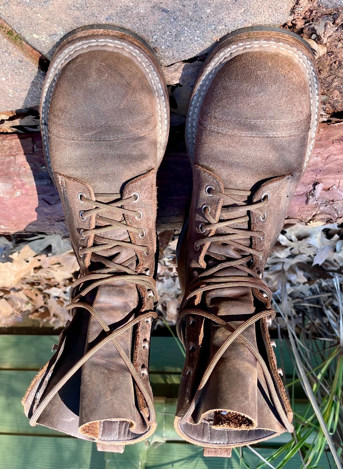 Photo by obijuan on January 30, 2025 of the White's Bounty Hunter in Seidel Distressed Roughout.