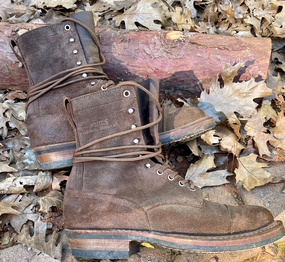 Photo by obijuan on January 30, 2025 of the White's Bounty Hunter in Seidel Distressed Roughout.