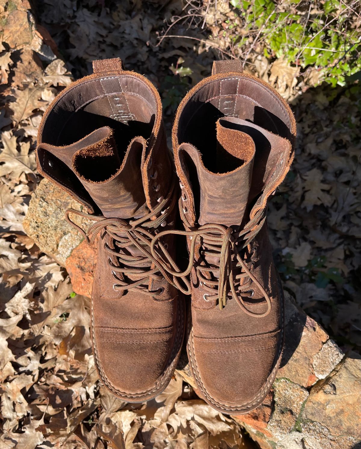 Photo by obijuan on March 1, 2025 of the White's Bounty Hunter in Seidel Distressed Roughout.