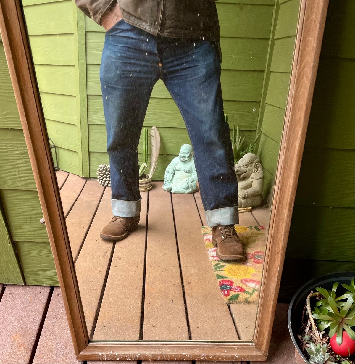 Photo by obijuan on March 31, 2025 of the White's Bounty Hunter in Seidel Distressed Roughout.