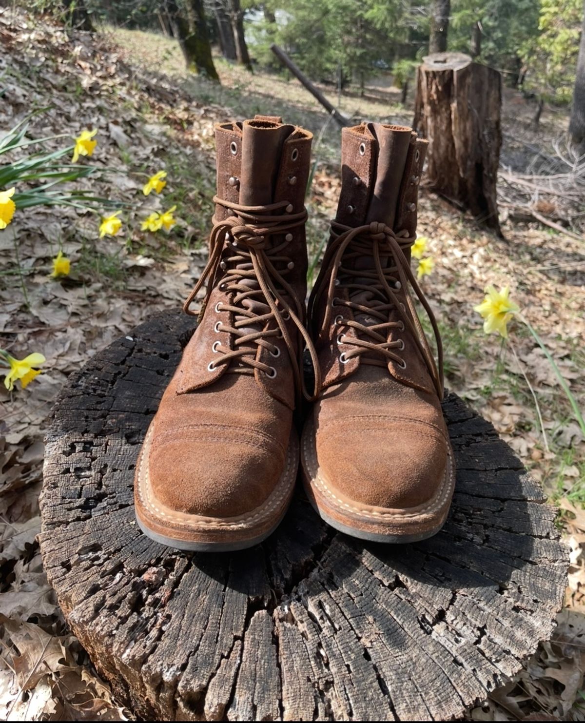 Photo by obijuan on April 1, 2025 of the White's Bounty Hunter in Seidel Distressed Roughout.