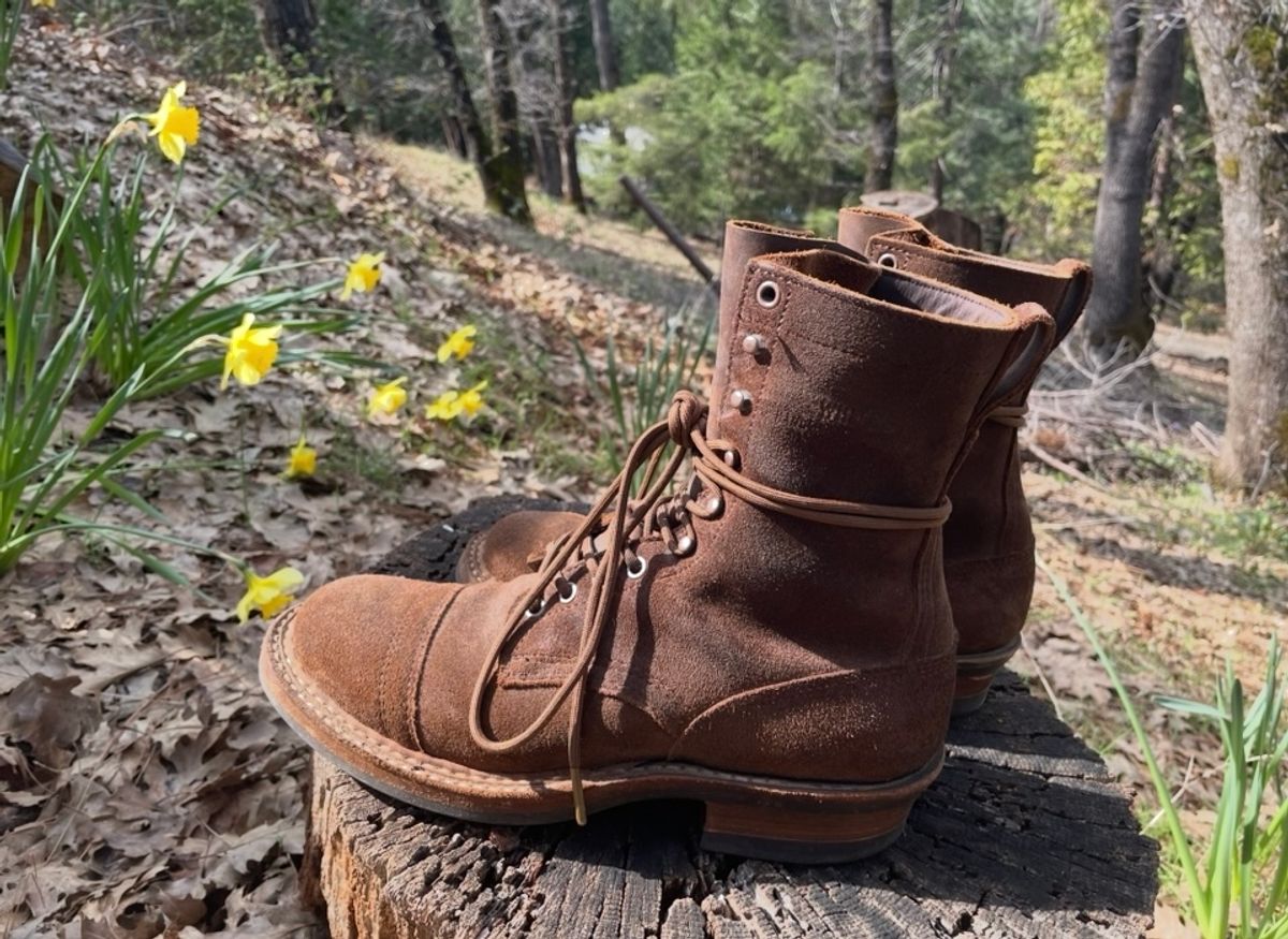 Photo by obijuan on April 1, 2025 of the White's Bounty Hunter in Seidel Distressed Roughout.