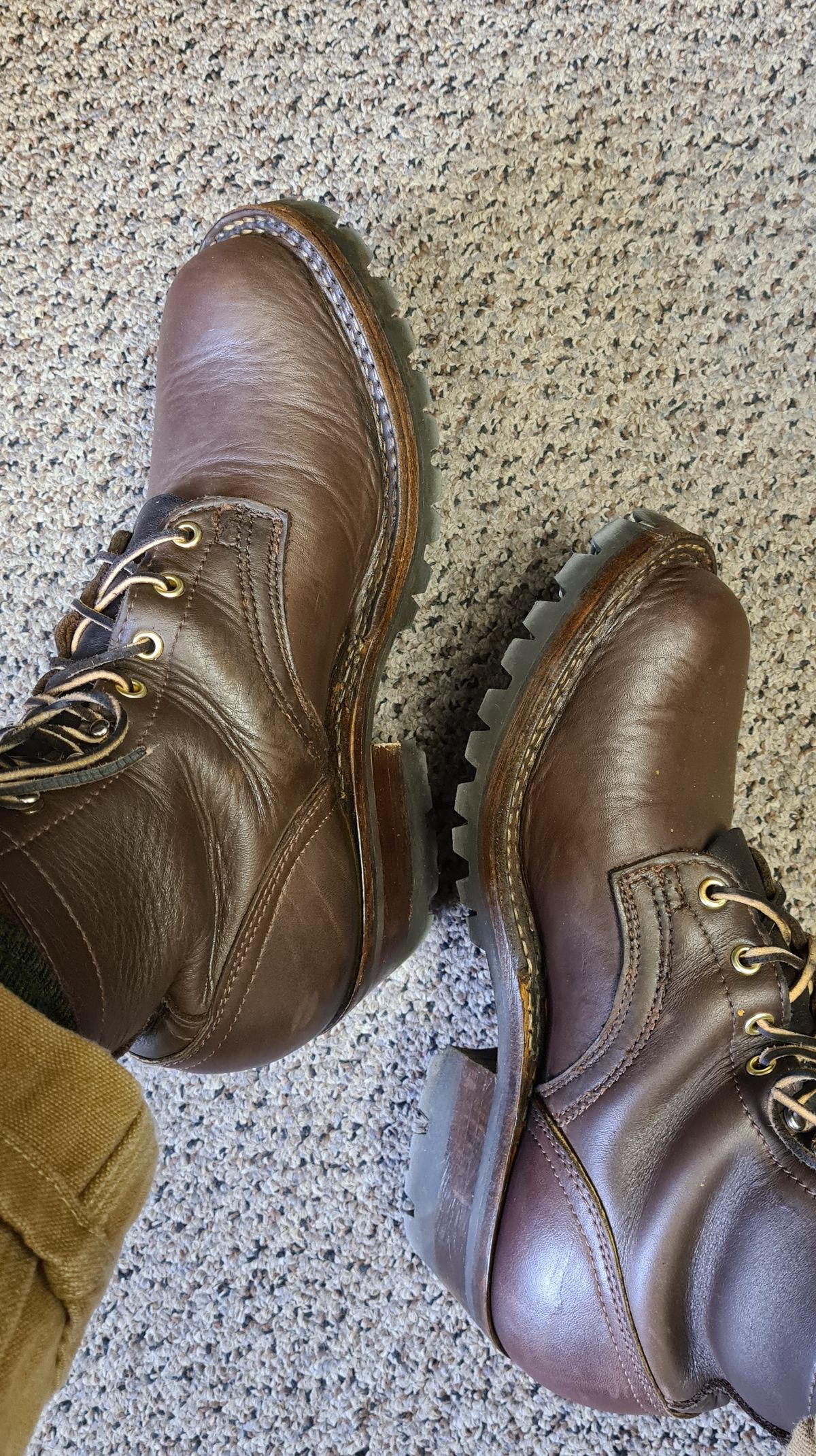 Photo by Jimothy on January 28, 2022 of the Frank's Boots in Walnut Heavy Duty.