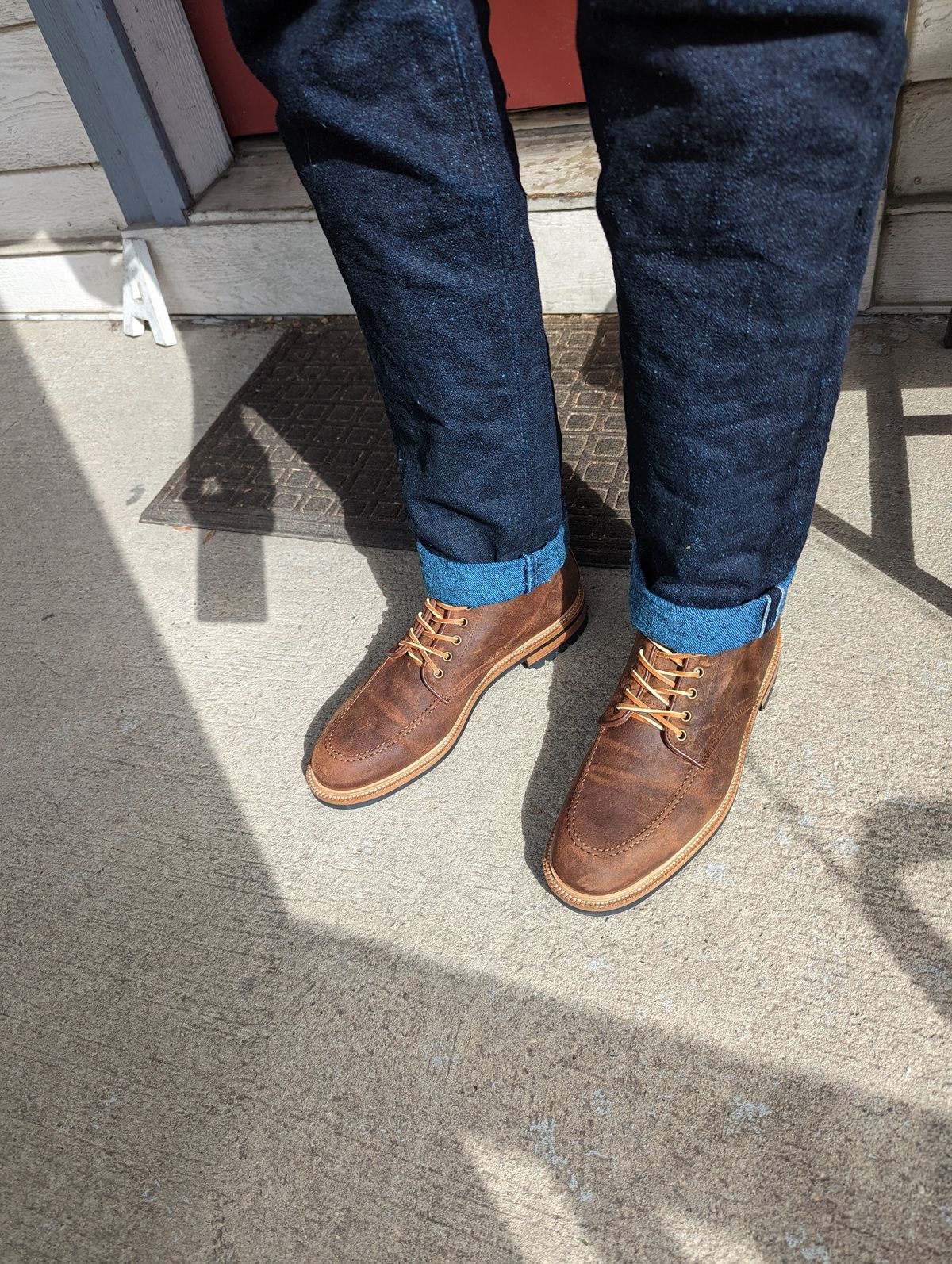 Photo by Nskelton88 on October 4, 2022 of the Parkhurst The Niagara in C.F. Stead Light Brown Waxy Commander Suede.