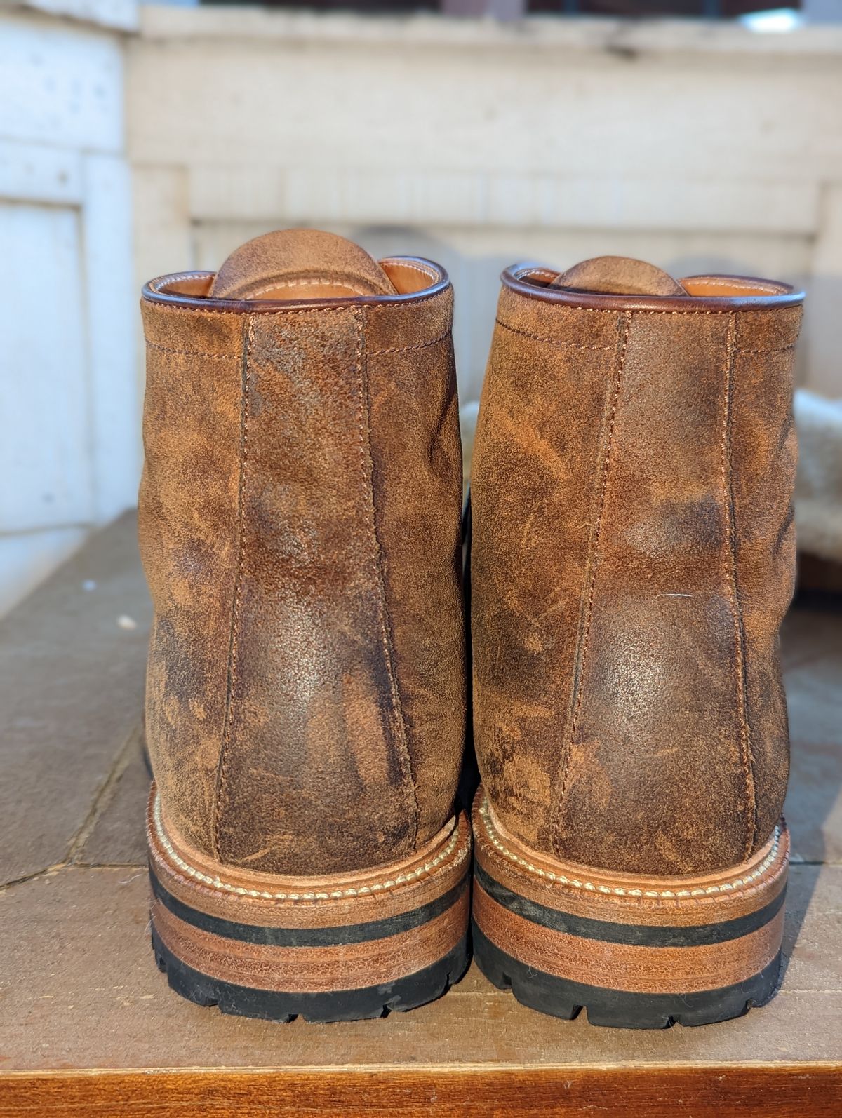 Photo by Nskelton88 on November 5, 2022 of the Parkhurst The Niagara in C.F. Stead Light Brown Waxy Commander Suede.