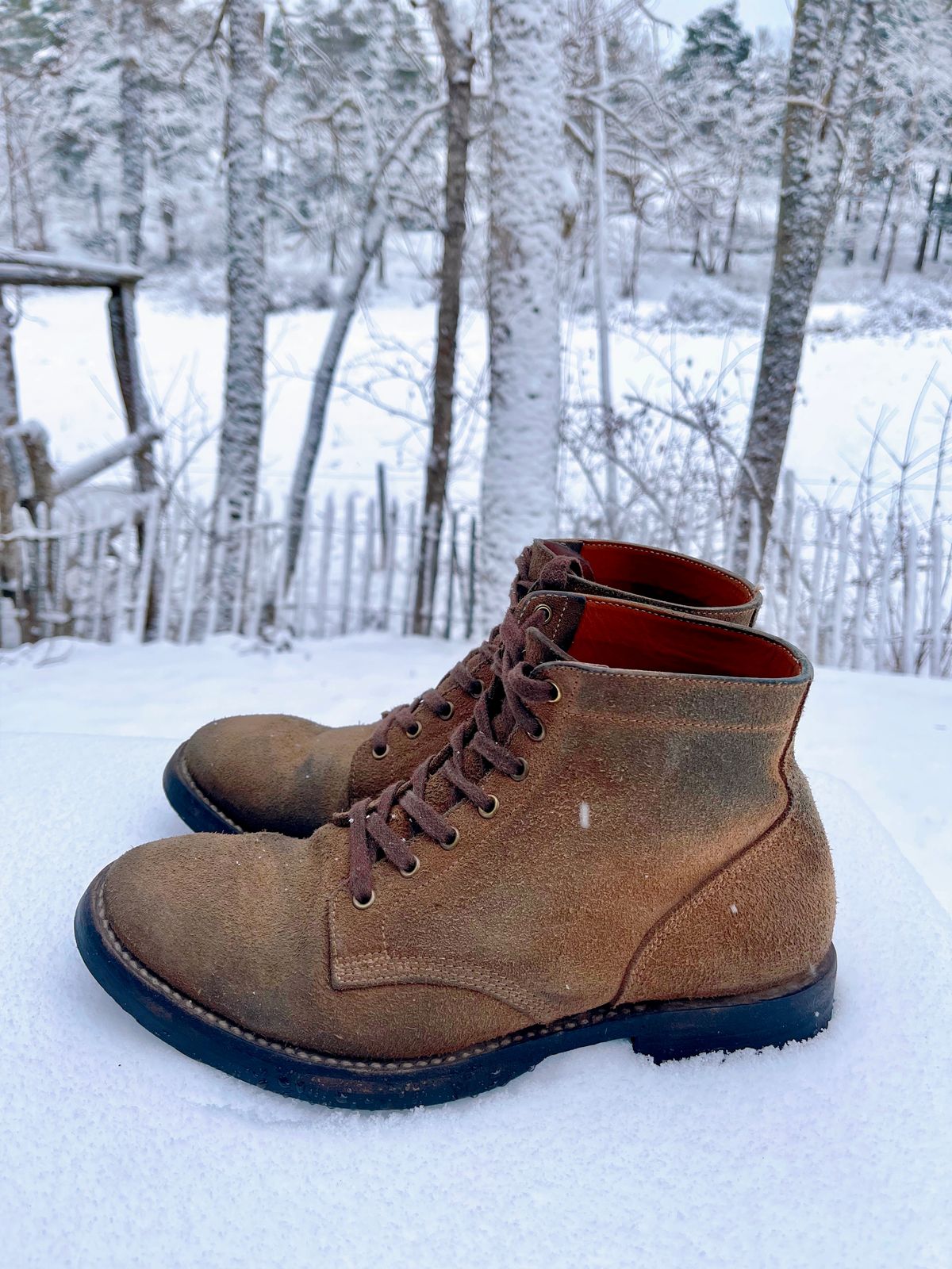 Photo by jcramby on January 5, 2023 of the Midas Service Boot in Horween Natural Chromexcel Roughout.