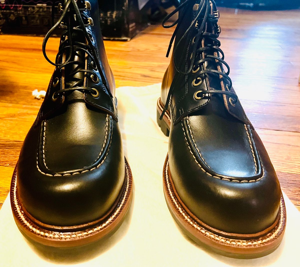 Photo by Rangerfan7676 on October 2, 2023 of the Grant Stone Brass Boot in Horween Black Chromexcel.